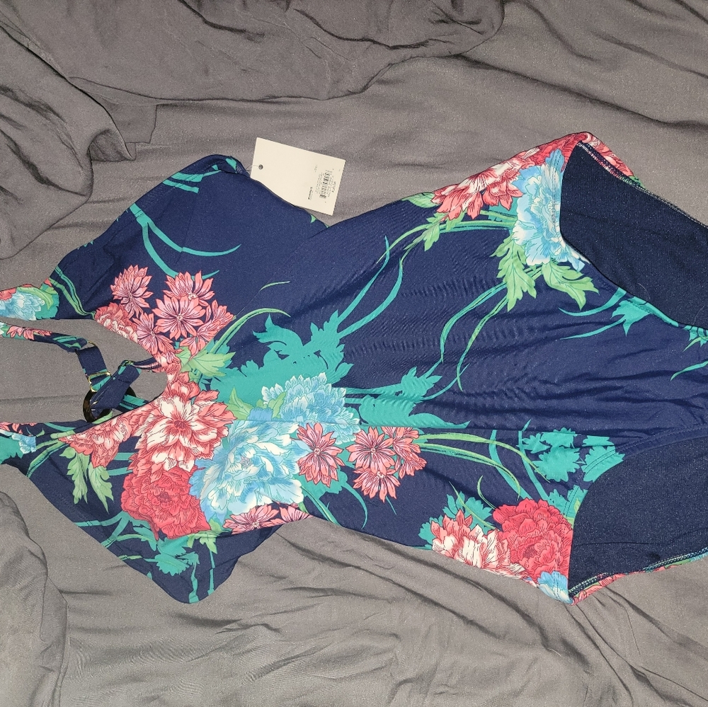 Kohl's Apt 9 one piece swimsuit